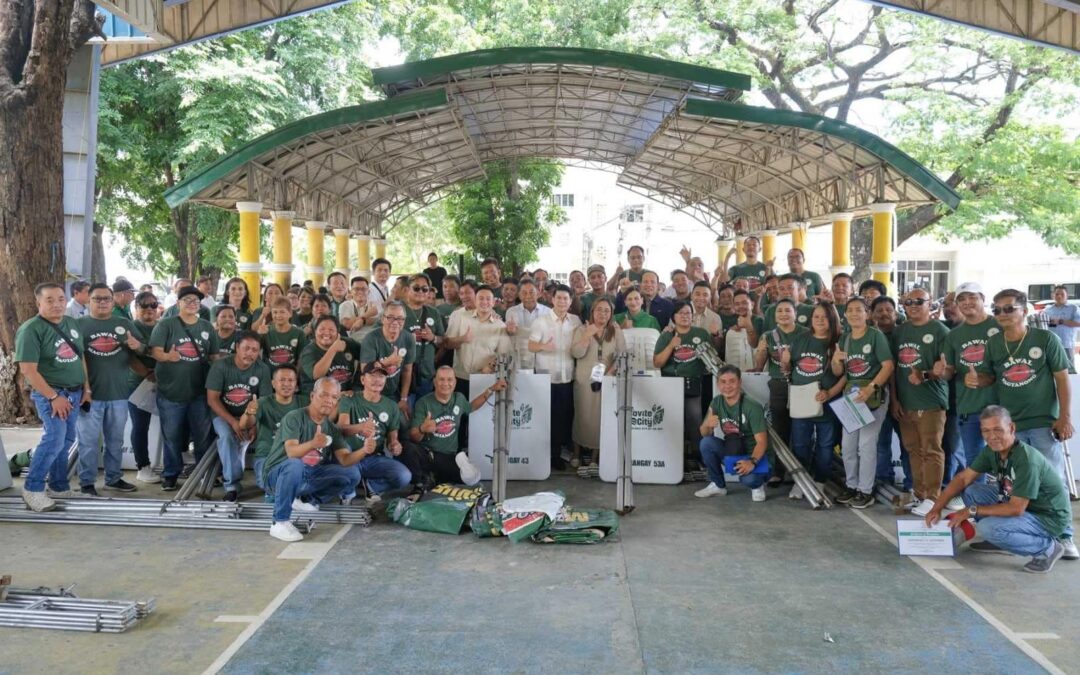 Pamamahagi ng tent, tables at chairs sa lahat ng Barangay sa Cavite City